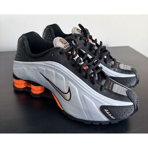 Nike Shox R4 Womens 6 Blue Tint Total Orange Black EUC Metallic Silver Throwback